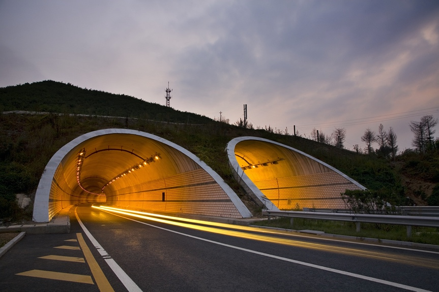 隧道通行安全的守护者 | 微度雷达在隧道数字化通行监测中的应用